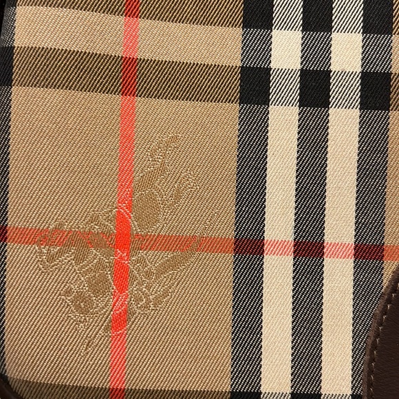 Burberry- original purchased in the UK approximately 40 plus years ago . - Picture 8 of 16